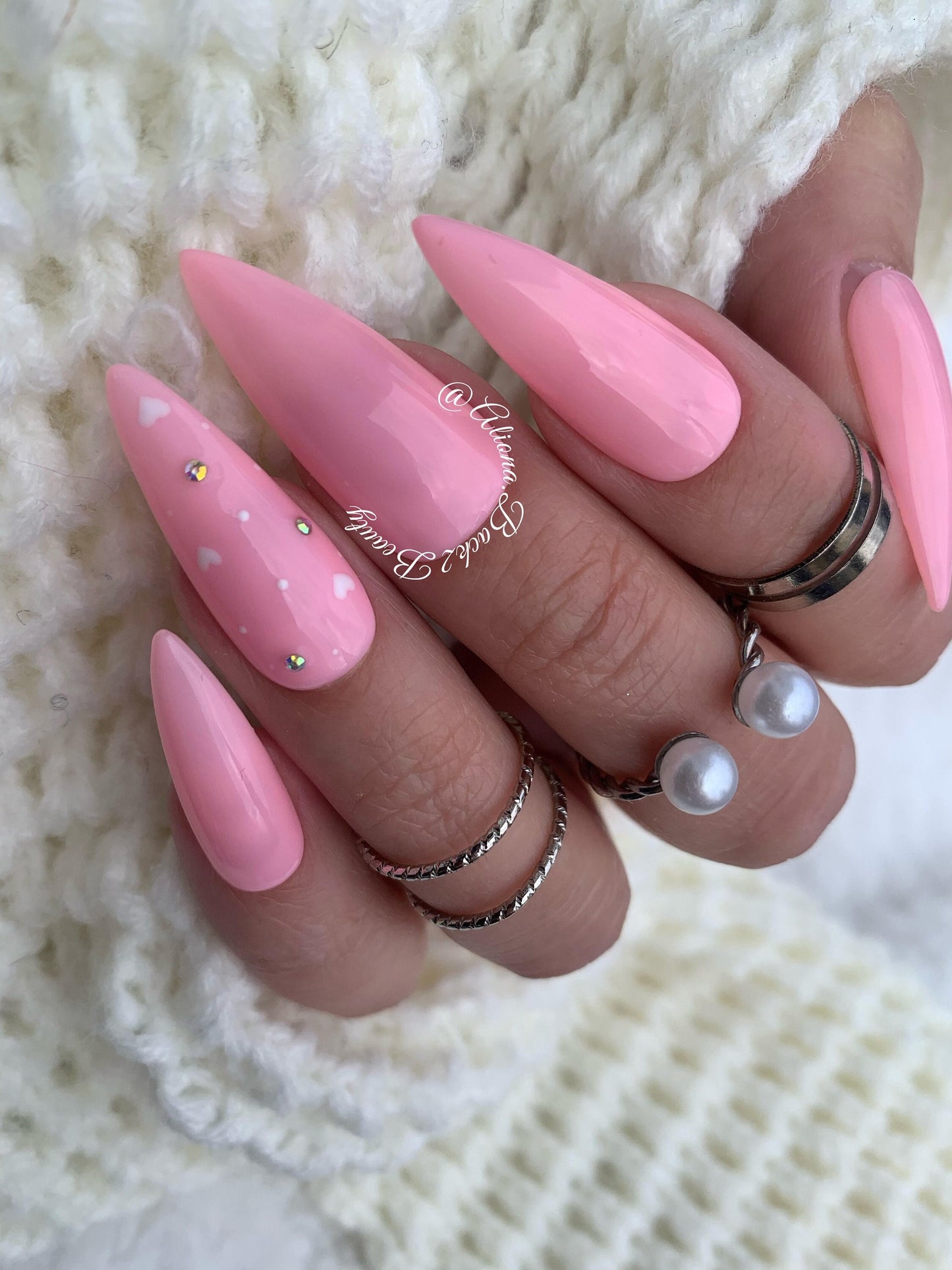 Minimalistic Soft Pink Valentine's Day Nails, Hearts Nails, Valentines Press on Nails