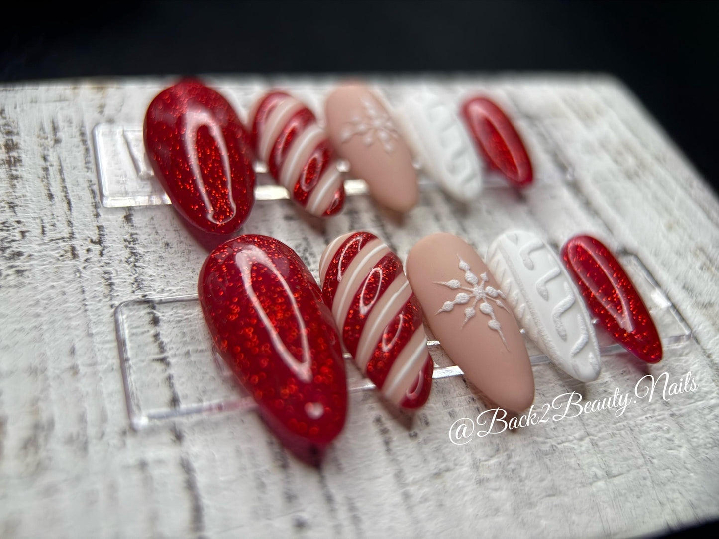 Sparkling Elegant Winter Nails/ Textured Press on Nails/ Handmade Glitter Christmas Press on Nails/ Red, Nude, and White Festive Press ons